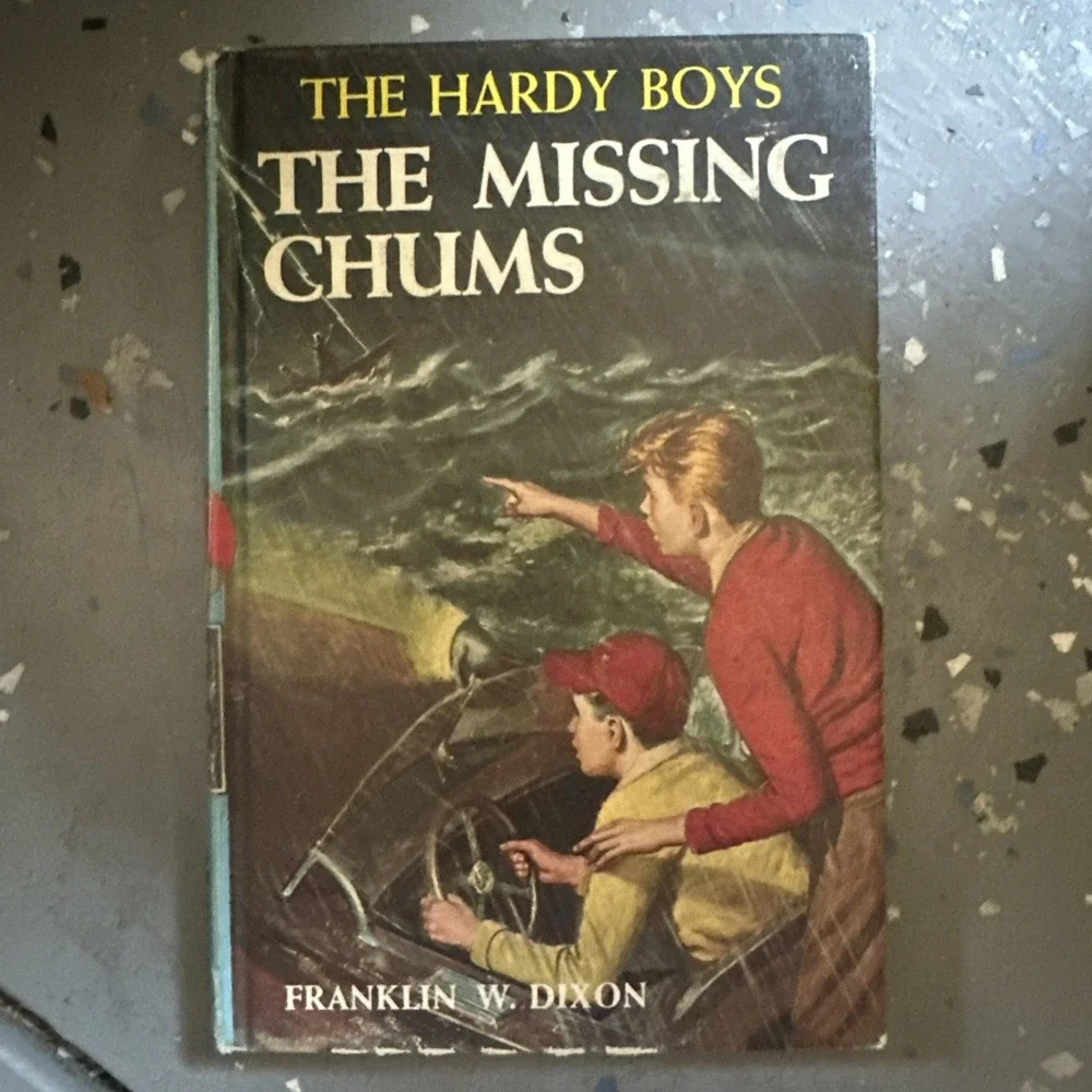 The Missing Chums (1962) Hardy Boys #4 Book Blue-Back